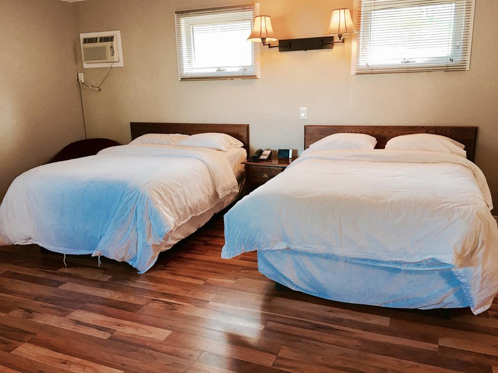 Chéticamp Laurie'S Inn מראה חיצוני תמונה