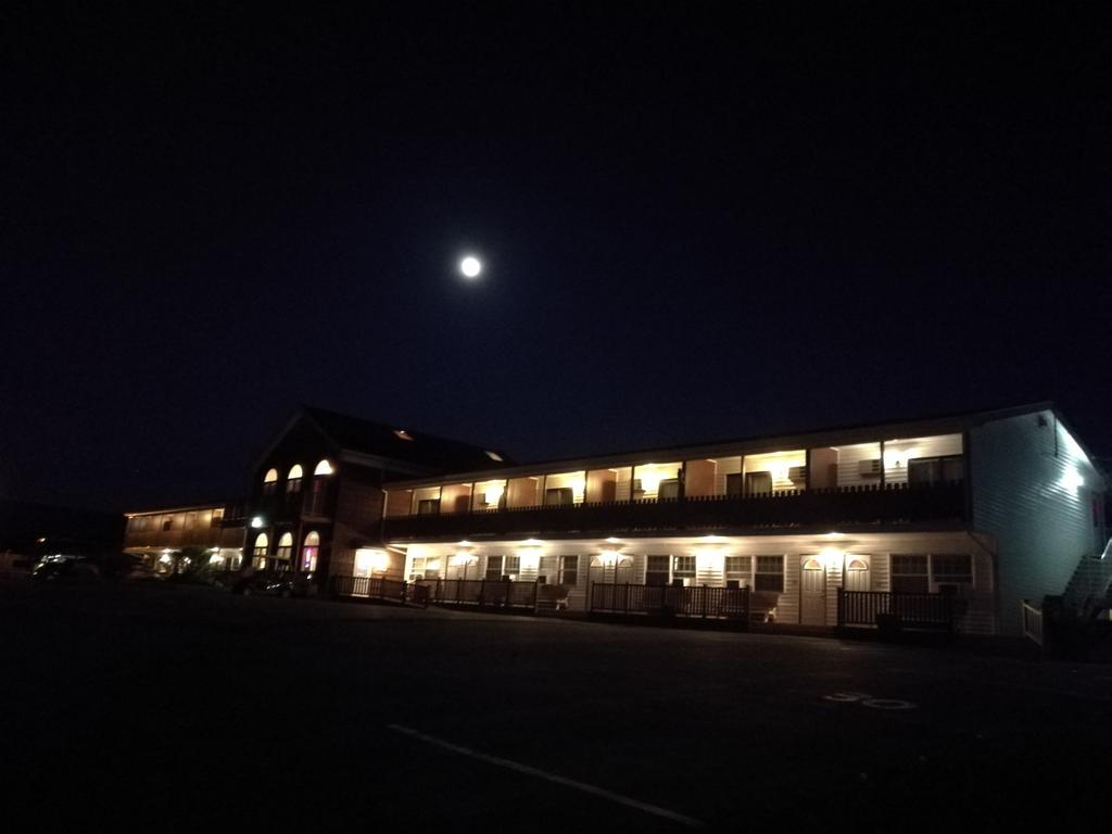 Chéticamp Laurie'S Inn מראה חיצוני תמונה